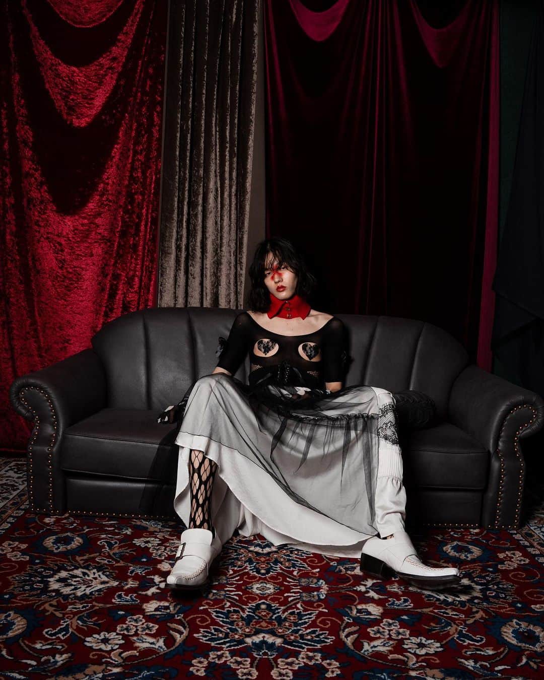 AYUMIのインスタグラム：「SELIN | ISSUE30 VOL.9 "flower boy"  cover work for @selin.magazine ❤️ Styling by me  Direction: @sukisugita @tabesugita  Photography: @_superrichkid_  Video: @sherfan_zoey  Styling: @dressing_is_a_way_of_life_ (@ayumisp0rtf0ri0) Hair: @nanamuiiii  Make: @_m.339  Model: @rih_to  Special thanks: @dense_tokyo」