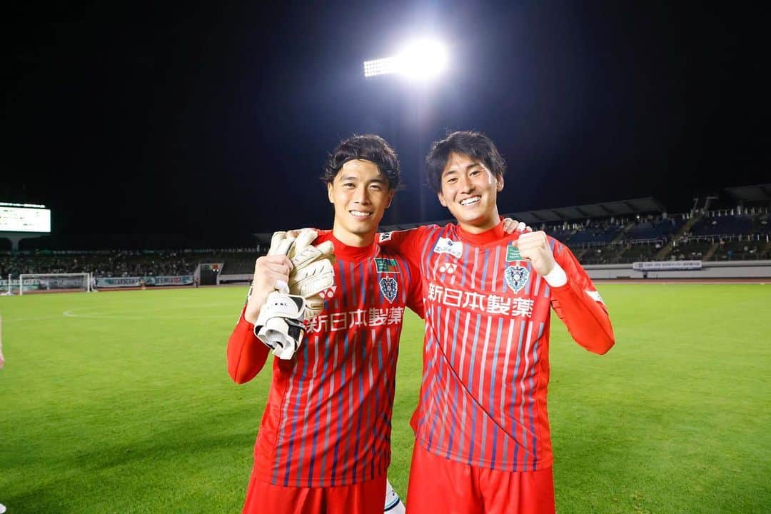 山ノ井拓己のインスタグラム：「ゴール裏からの声援心強かったです📣 次は無失点勝利を‼️  #アビスパ福岡  #21  #福岡  #jリーグ  #天皇杯  #fc岐阜」