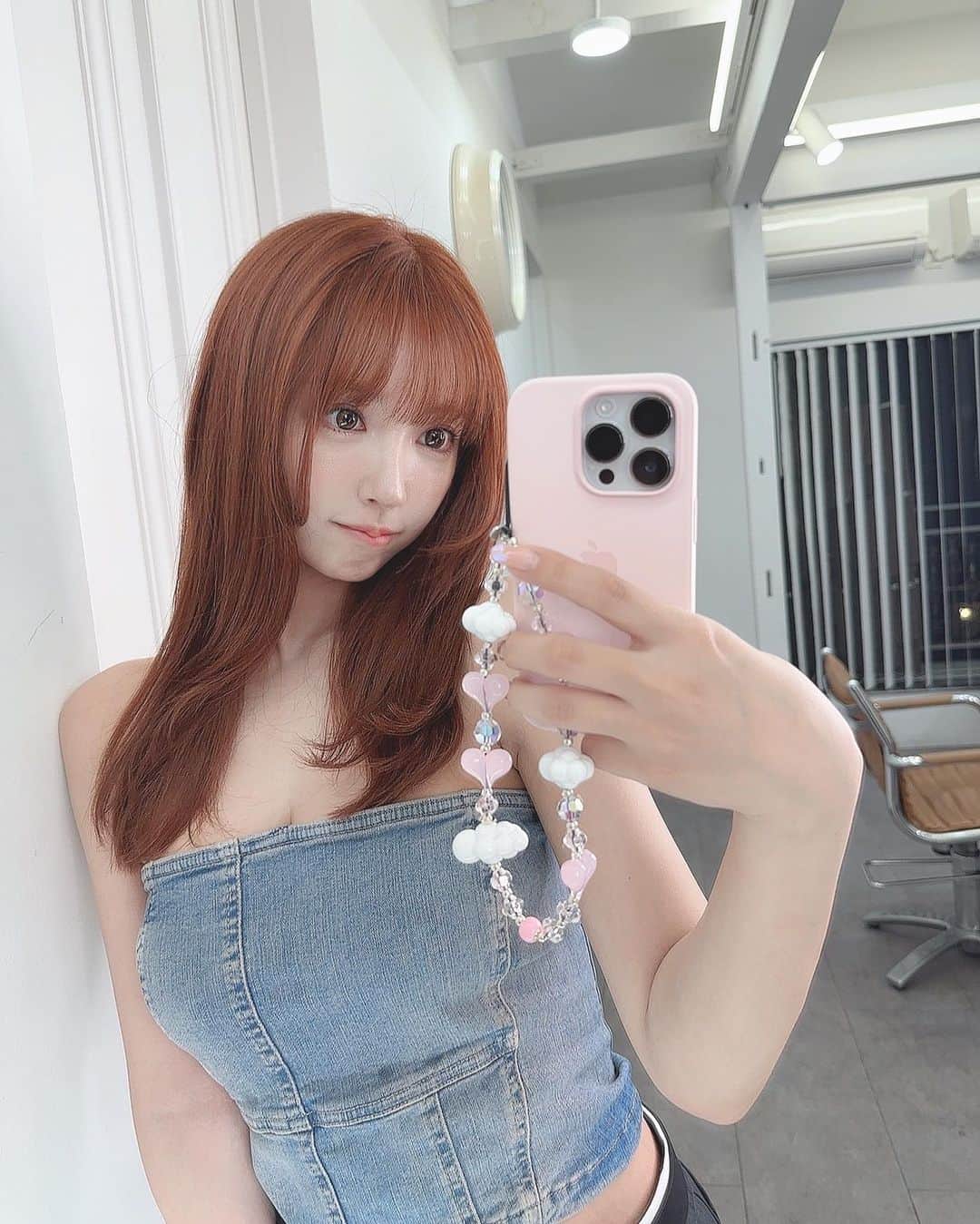 三上悠亜さんのインスタグラム写真 - (三上悠亜Instagram)「髪の毛念願のオレンジ👩🏻‍🦰🍊 うれしいいいい夏ダァ  似合ってる？👶🏻」7月13日 21時23分 - yua_mikami