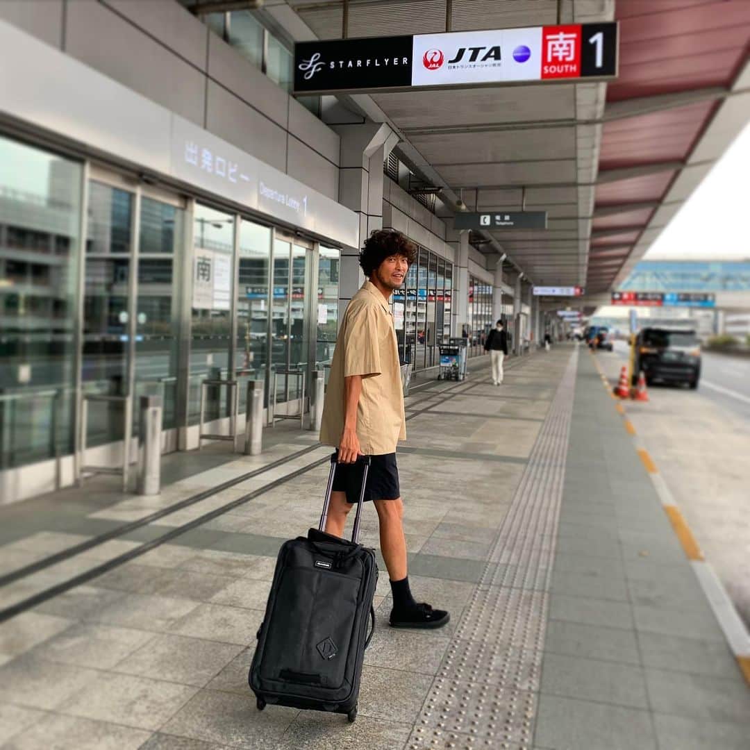 三浦理志のインスタグラム：「ちょこっといってきま〜す！」