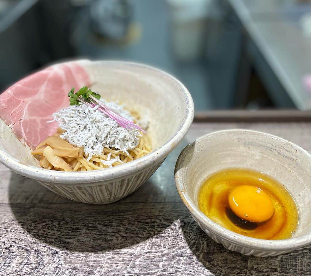 無化調ラーメン「ゆきふじ」さんのインスタグラム写真 - (無化調ラーメン「ゆきふじ」Instagram)「『しらすまみれ』 極上のしらすが手に入ったので、まみれました。 つけ汁→卵ツケダレ変更でしらす増量です！ 口頭で承ります。  数日続けられるのでストーリー確認していてください。」7月14日 7時09分 - yukifuzi3785