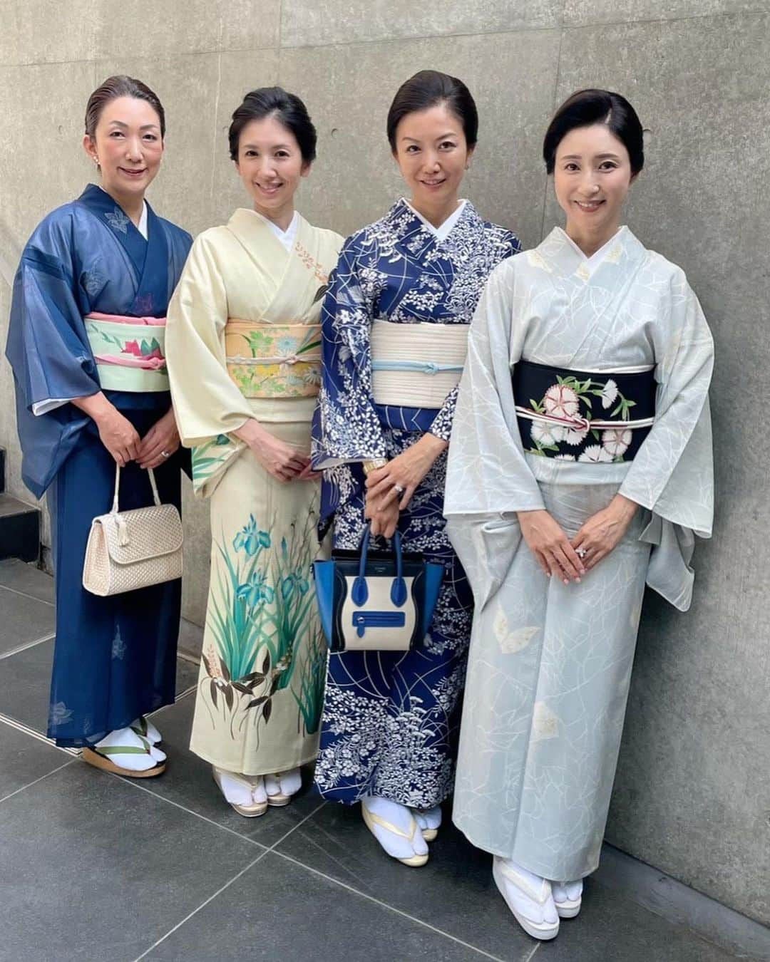 池上真麻のインスタグラム：「とある日の記録。 . 夏のお着物で大好きなお姉さま方とランチ。日々いろいろなことで疲れがちですが、こういう時間ってありがたい！ . 存在が癒しそのもののあきこさん　@akikimono 、着付けありがとうございました😊 毎度計り知れぬパワーの愛さん　@ai_aoki_virina 、高齢2歳差育児の友でもある笑　ゆかさん　@le_macaron_yuka 。 3人に育児の話も聞いてもらったりして、愛ある充実した時間だったなぁ。 . 子供ができてからめっきりお着物の機会が減ったけれど、やっぱりよいなぁ。絽の美しさも再確認。 . #着物好き  #着物 #着物コーデ  #美食」