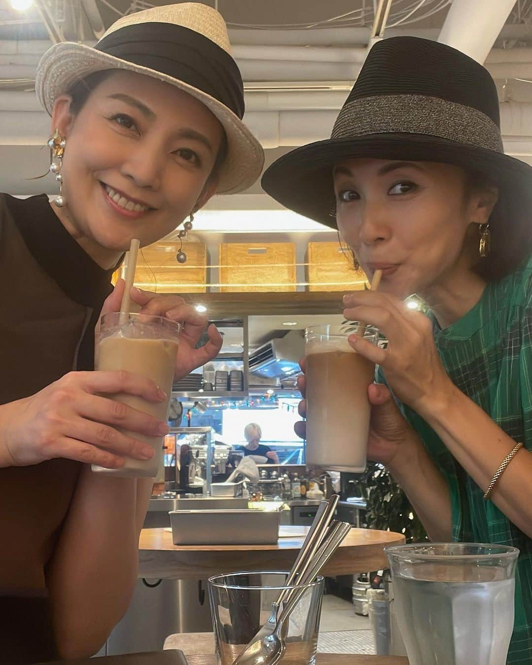 田中美里のインスタグラム：「京子ちゃんと久しぶりにランチ。 たっぷりお話してエネルギーチャージ。  #楊原京子　ちゃん @kyoko.yanagihara   #ありがとう」