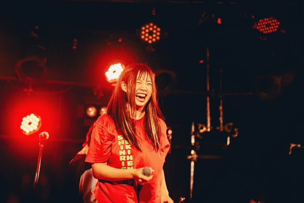 のインスタグラム：「名古屋モシドリツアーありがとうございました🔥✨ 本当このツアー楽しいわ🔥 みんなありがとう！！！  岩淵、時々おーちくん 見て🥺🖤  次はファイナル🥺」