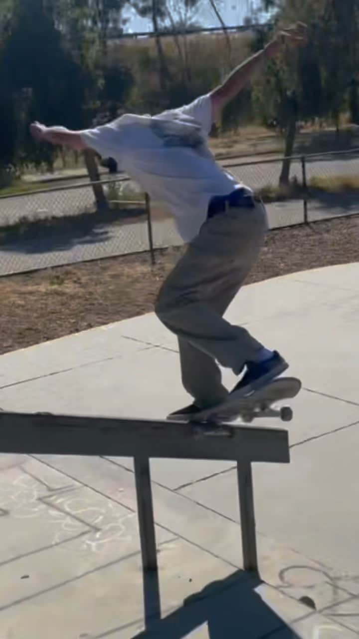ラカイリミテッドフットウェアのインスタグラム：「Flaco and Manch at G Park and Noho 🎯  RIP Amaury and Angel 🙏 #Lakai」