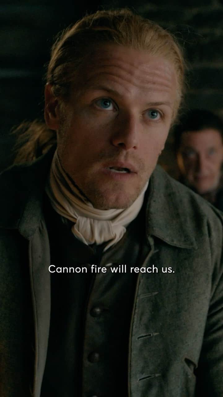 サム・ヒューアンのインスタグラム：「Claire and Jamie hold down the fort in tomorrow’s episode… literally. #Outlander」
