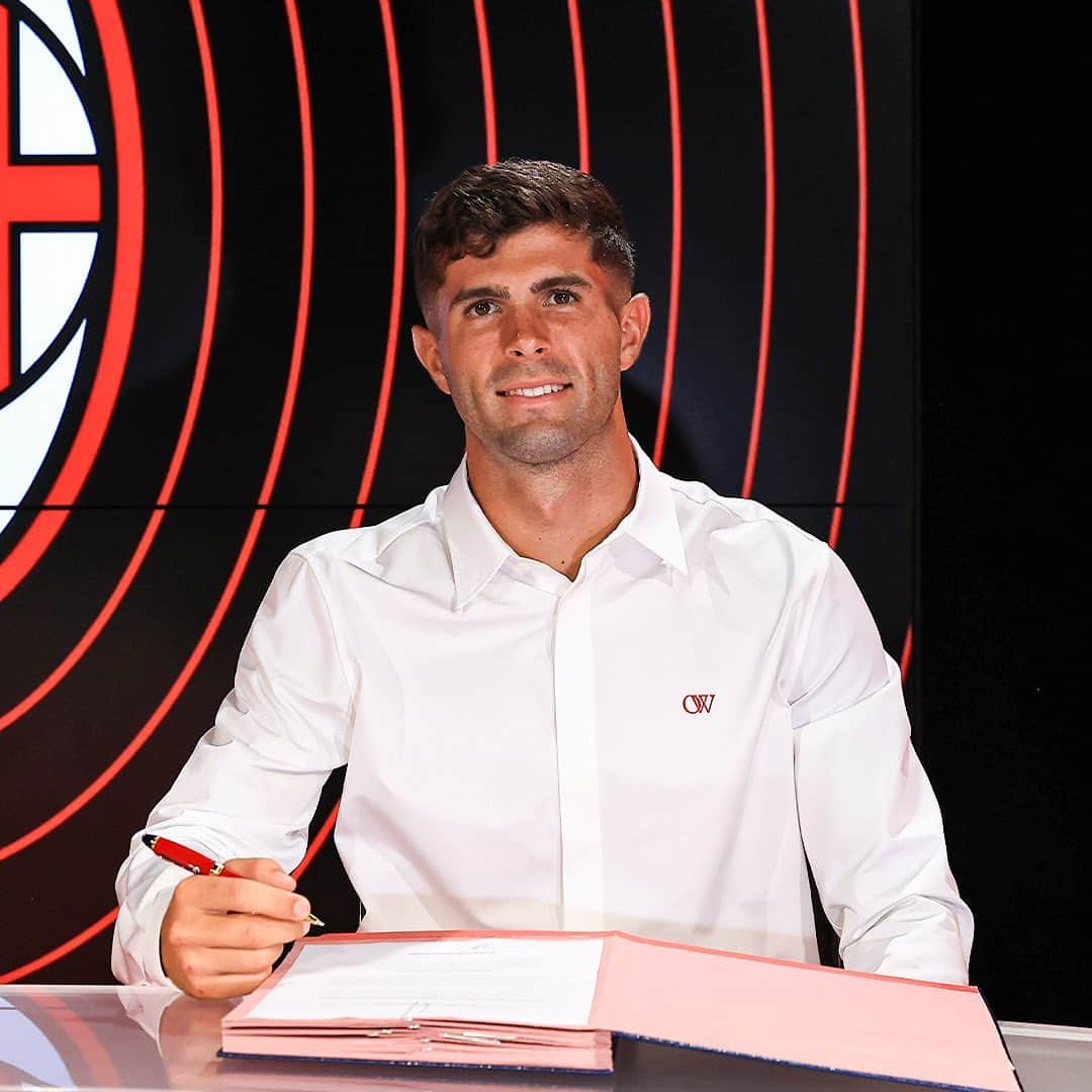 クリスチャン・プリシッチのインスタグラム：「Hello, Rossoneri 🔴⚫    #ACMQuest #SempreMilan」
