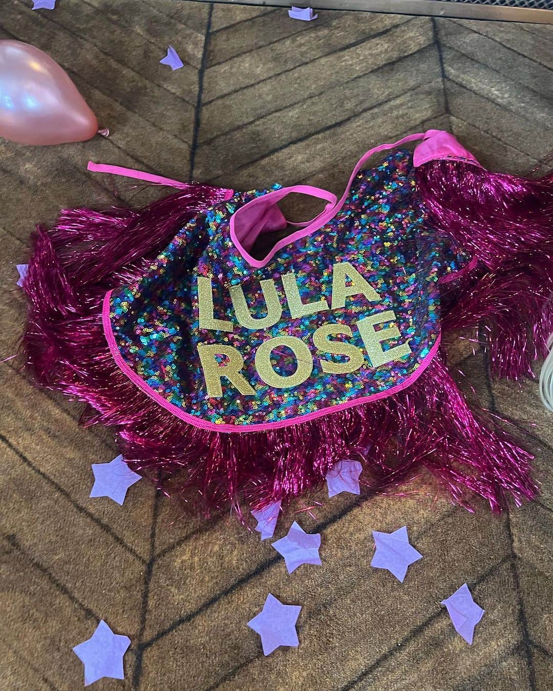 リヴ・タイラーさんのインスタグラム写真 - (リヴ・タイラーInstagram)「🎈 That was fun!!! Happy happy 7th birthday to my love Lula Rose 🎈」7月14日 2時11分 - misslivalittle
