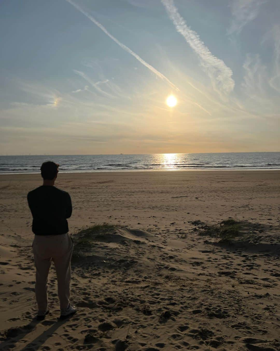 ライアン・マイヤーさんのインスタグラム写真 - (ライアン・マイヤーInstagram)「An evening at the beach 💙 @tommyhilfiger #tommyhilfiger #ad」7月14日 2時48分 - rianne.meijer