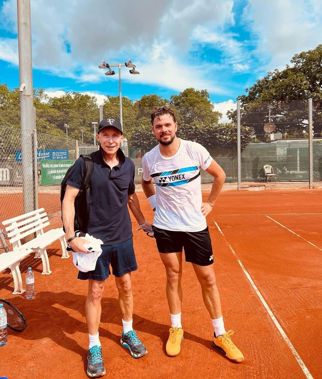 スタニスラス・ワウリンカのインスタグラム：「20 years later , still smiling after a big session 🙋🏻‍♂️😁🏋🏻‍♂️🥵🤜🏻💥🤛🏻🙏🏻💙 #pierre #thebest #thankyou #hardwork #enjoytheprocess #smile」