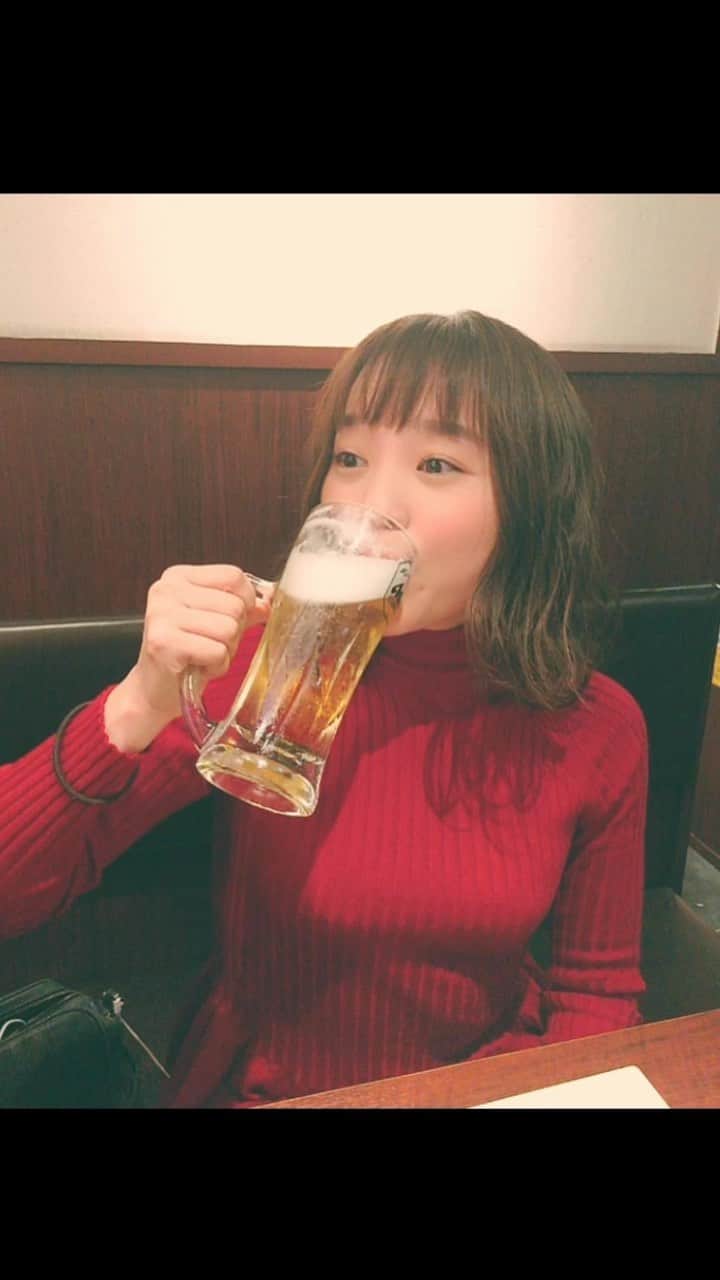 八重樫琴美のインスタグラム：「2018年の私、ビール美味しそうだね🍺」
