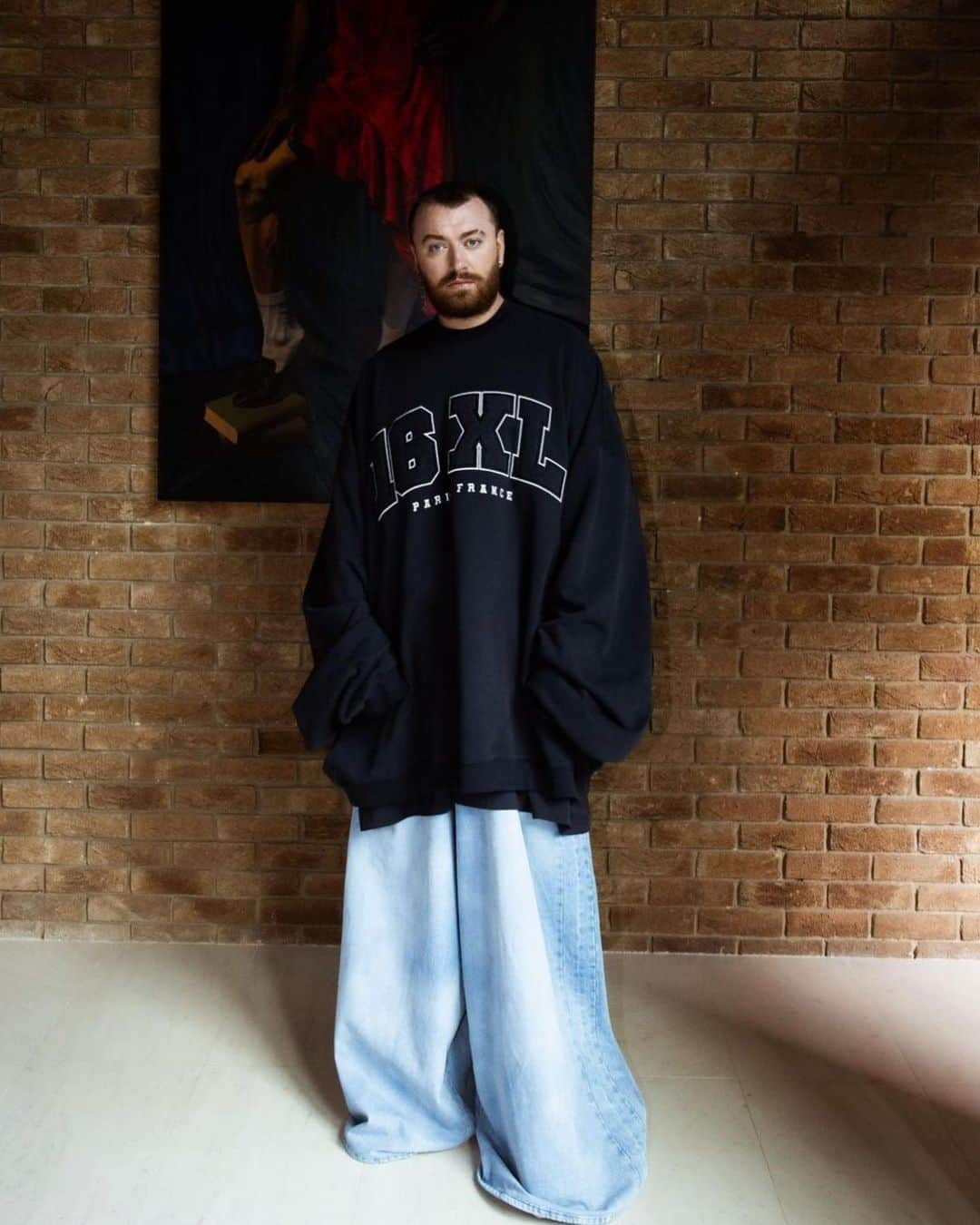 ヴェトモンさんのインスタグラム写真 - (ヴェトモンInstagram)「BARBIE @samsmith 🤍」7月14日 4時04分 - vetements_official