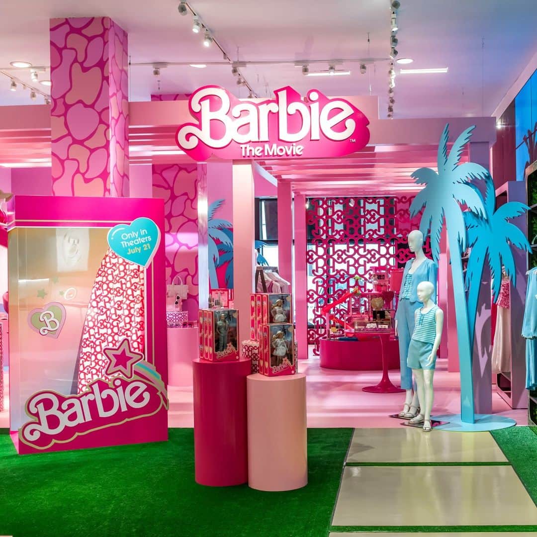 Bloomingdale'sのインスタグラム：「Welcome to Barbiedale’s 💗 Our exclusive pop-up shop is now open with splashy new styles inspired by @barbiethemovie! Visit today at 59th Street or shop online.  #BarbieTheMovie @barbiethemovie」