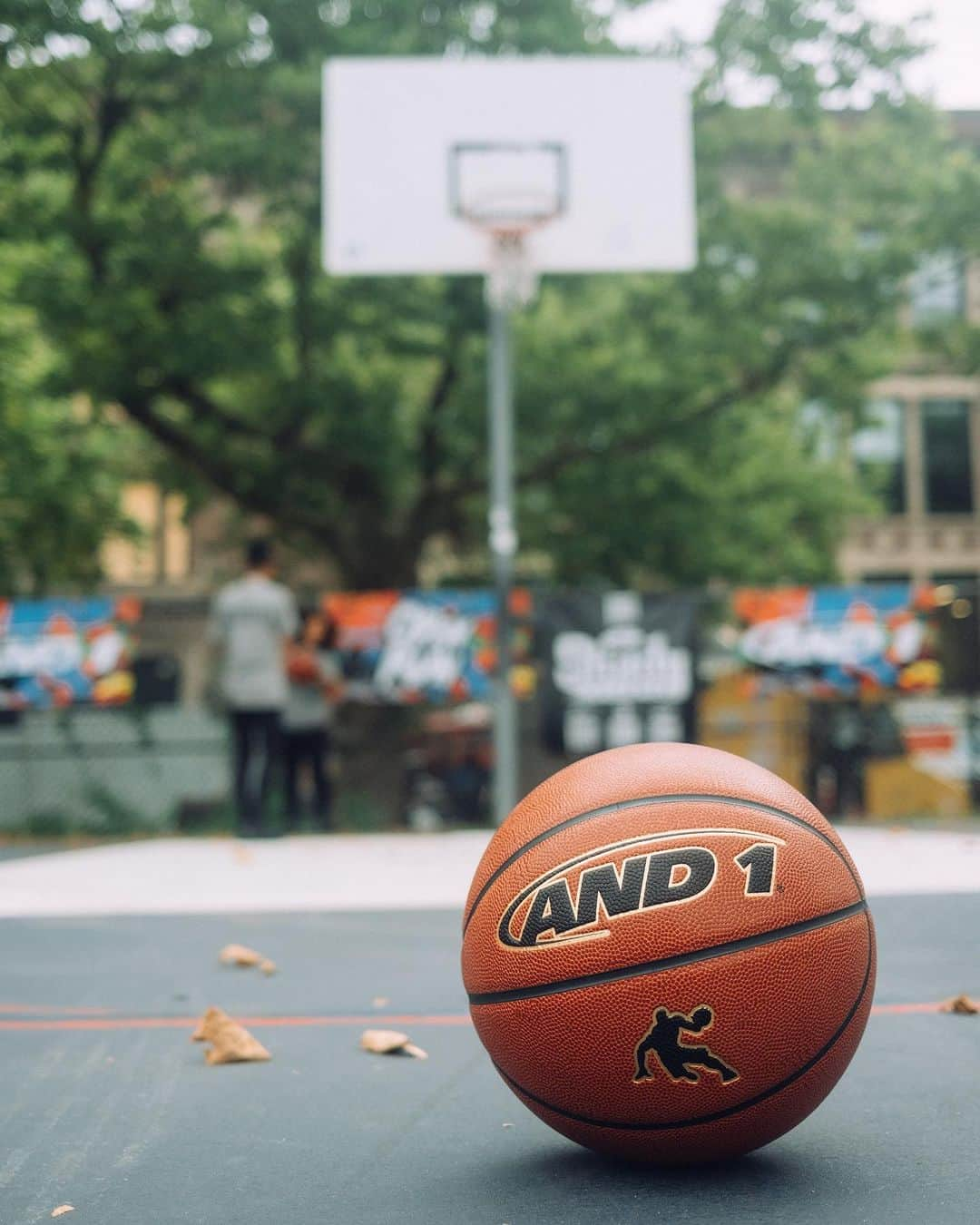 アンドワンさんのインスタグラム写真 - (アンドワンInstagram)「Philly brought the 🔥 on Sunday – shout out to all the ballers in their AND1 best💧We see you Chosen Ones 👀  See you in NYC on July 23 @kingdome!  #and1openruns #and1 #chosenone」7月14日 5時08分 - and1