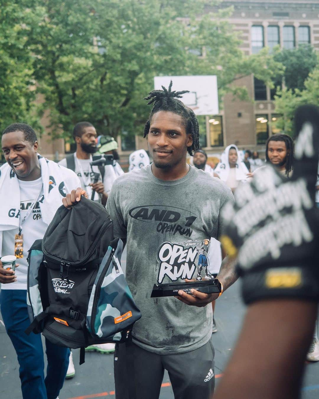 アンドワンさんのインスタグラム写真 - (アンドワンInstagram)「Philly brought the 🔥 on Sunday – shout out to all the ballers in their AND1 best💧We see you Chosen Ones 👀  See you in NYC on July 23 @kingdome!  #and1openruns #and1 #chosenone」7月14日 5時08分 - and1