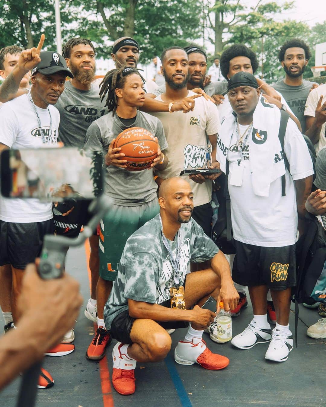 アンドワンさんのインスタグラム写真 - (アンドワンInstagram)「Philly brought the 🔥 on Sunday – shout out to all the ballers in their AND1 best💧We see you Chosen Ones 👀  See you in NYC on July 23 @kingdome!  #and1openruns #and1 #chosenone」7月14日 5時08分 - and1