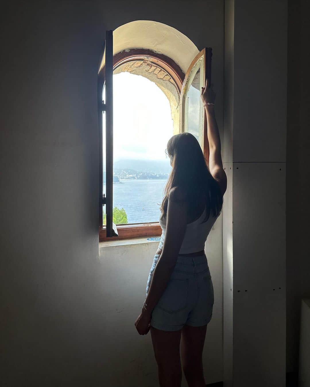タチアナ・コシェレワのインスタグラム：「Buongiorno Portofino 🌄🇮🇹」