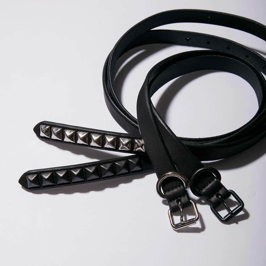 ファクトタムさんのインスタグラム写真 - (ファクトタムInstagram)「-Pyramid Narrow Belt-  SILVER/BLACK  #factotam  #belt  #accessories」7月14日 19時00分 - factotum.official