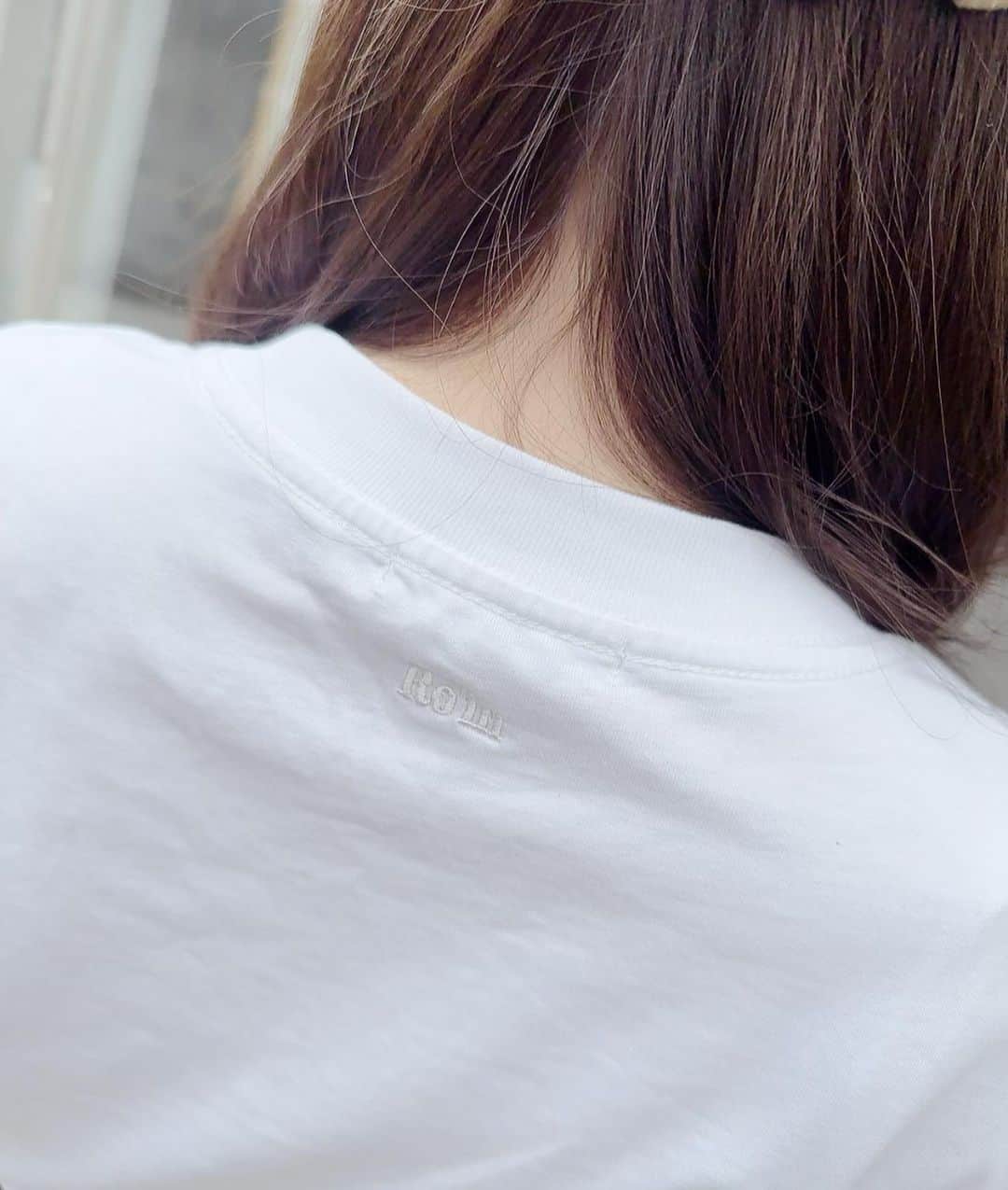 奥村優希さんのインスタグラム写真 - (奥村優希Instagram)「@iskw_ntm  さんの プロデュースブランド @roin_official  のTシャツ👕🤍  本当に形が良くて使いやすいです🤍 何度か洗濯してるけどシワになりにくい生地で、ずっと綺麗🥹✨  男性も着られるのでオススメです🫣💕」7月14日 16時25分 - _yu_1006