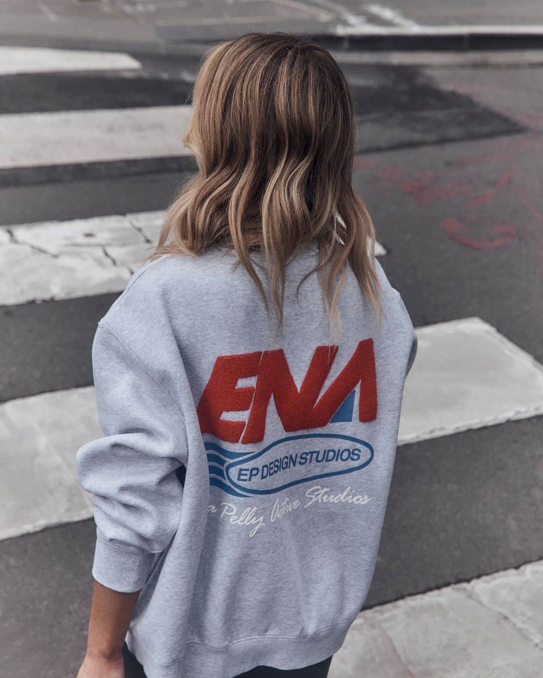 STYLERUNNERさんのインスタグラム写真 - (STYLERUNNERInstagram)「Ena Pelly x Renee Enright, The Final Chapter collection has arrived ✨ Now available online and select stores!」7月14日 16時30分 - stylerunner