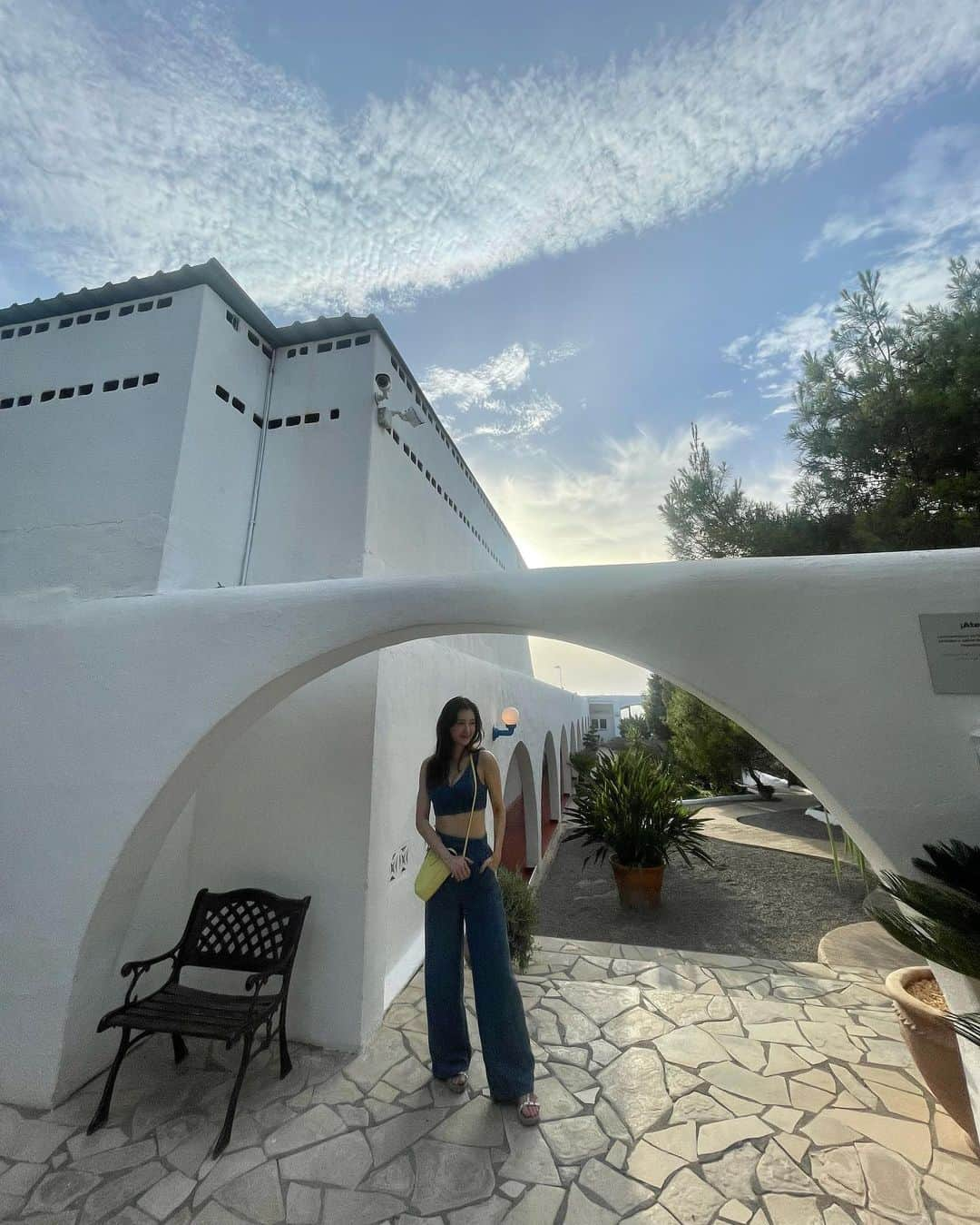 平山美春さんのインスタグラム写真 - (平山美春Instagram)「📍𝐋𝐚 𝐓𝐨𝐫𝐫𝐞 𝐈𝐛𝐢𝐳𝐚 My first trip to Ibiza🇪🇸  素晴らしいロケーションと Cava、海底ワイン✨  #ibiza」7月14日 16時44分 - miharuhirayama