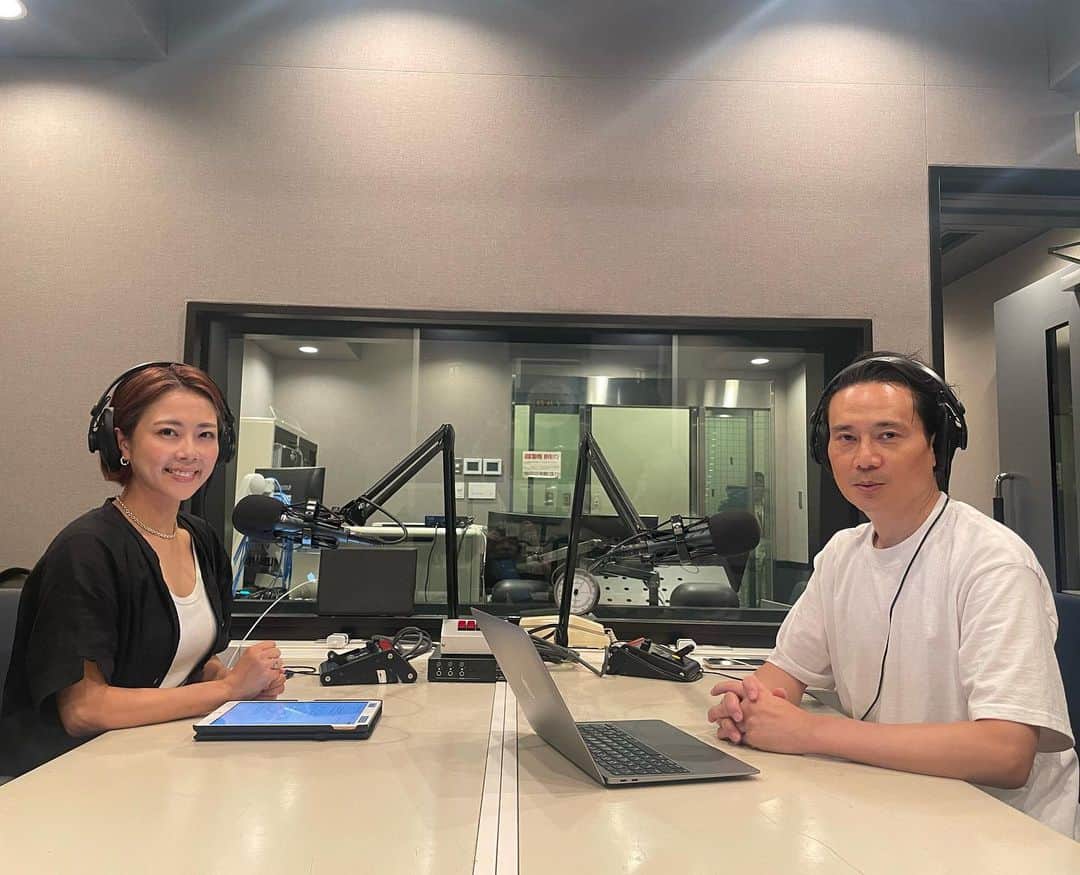 大和田美帆のインスタグラム：「. 【radio出演】 15日(土)18:00〜 J-WAVE 『Diamond head ETHICAL WAVE』  出演させていただき #こどもホスピス　のこと #自己表現ワークショップ　のこと  おすすめの本などお話させていただきました。 ハリポタのことも。  明日です。 聞き逃してしまった方は 1週間radikoでも聞けます。 @radiko_jp   MC坂口真生 @mao717  @jwave813  #ラジオ番組 #radio」