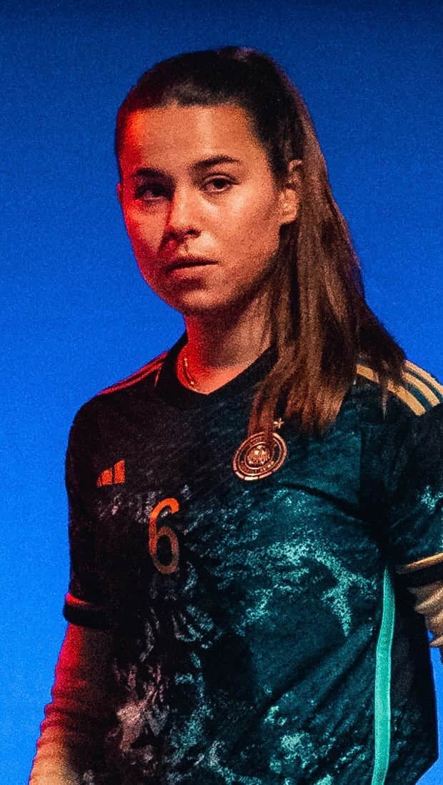 adidas Womenのインスタグラム：「Play until they can’t look away you ask? That’s right down @lena_oberdorf’s alley. ​  #FIFAWWC #impossibleisnothing​」
