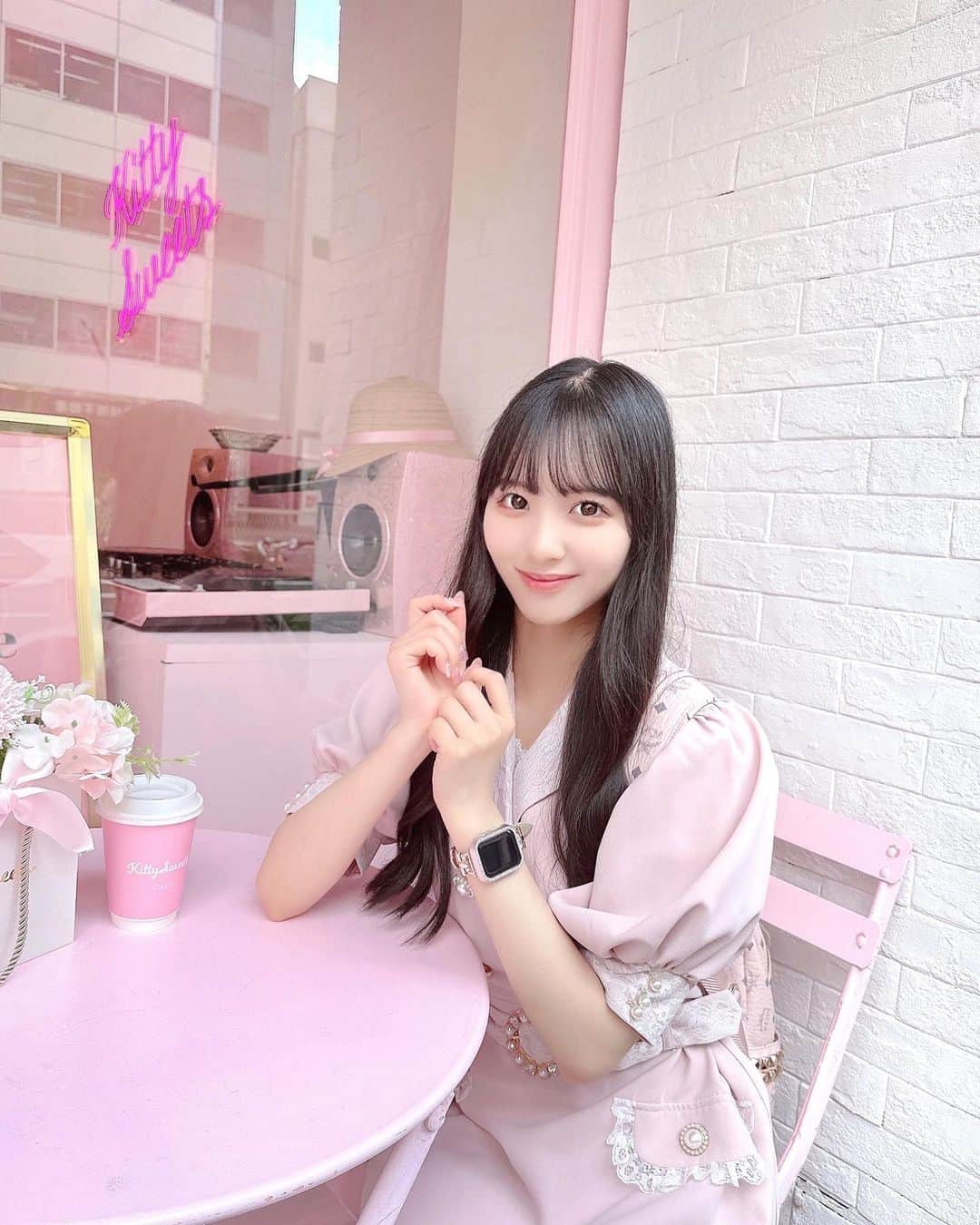 のインスタグラム：「𓂃𓈒𓏸 ⁡ ･ ･ ⁡ 明日はついに新公演初日~🎀 ⁡ ･ ･  #カフェ #大阪」