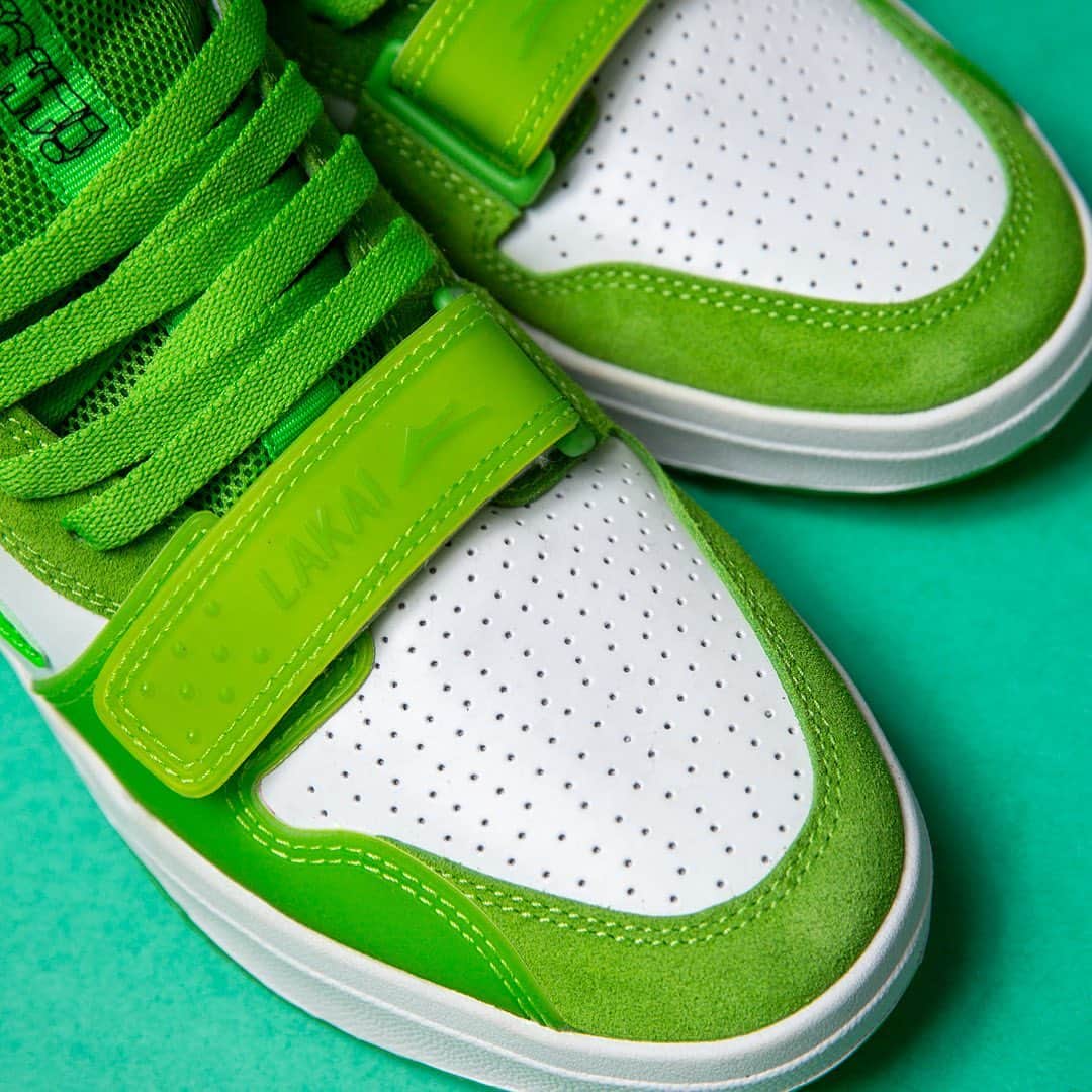 ラカイリミテッドフットウェアのインスタグラム：「Yeah Right Telford Mid 👀  With UV color changing technology💡  Hitting skate shops now and Lakai.com this Saturday 7/15 at 9 am pst Tag your local shop for availability 👇 #Lakai」