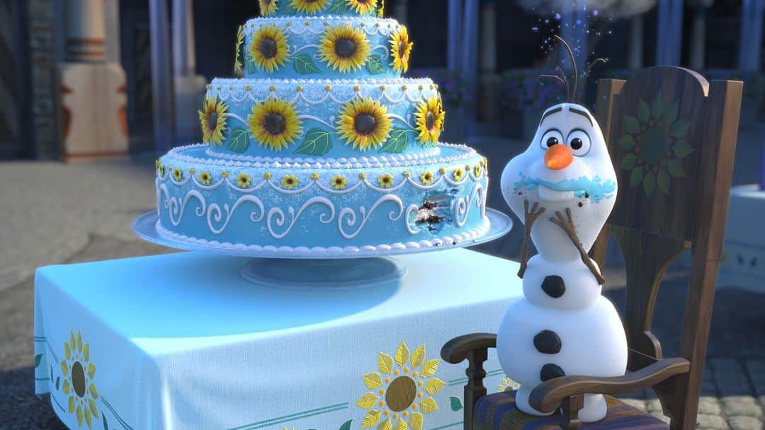 ディズニー・スタジオさんのインスタグラム写真 - (ディズニー・スタジオInstagram)「今日（7/14）はひまわりの日🌻  エルサがアナのために用意した、 ひまわりの誕生日ケーキ🎂  一番に食べたの、だーれだ❔  #ひまわりの日 #アナと雪の女王エルサのサプライズ #FrozenFever #ディズニー #Disney #ディズニー映画」7月14日 10時00分 - disneystudiojp