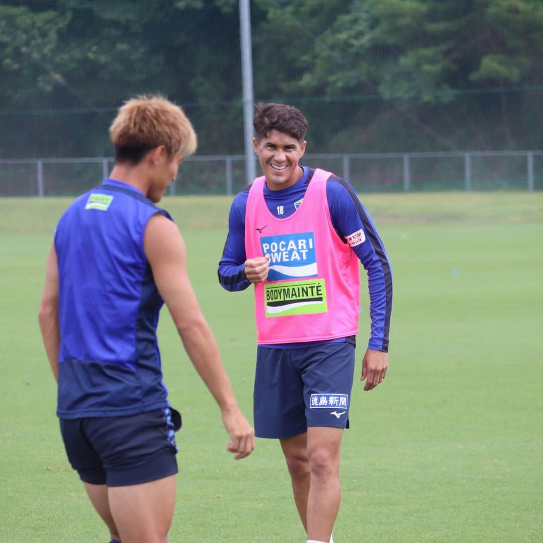 徳島ヴォルティスのインスタグラム：「🔜 東京V | Training photo📸  #徳島ヴォルティス #vortis #Jリーグ #football」