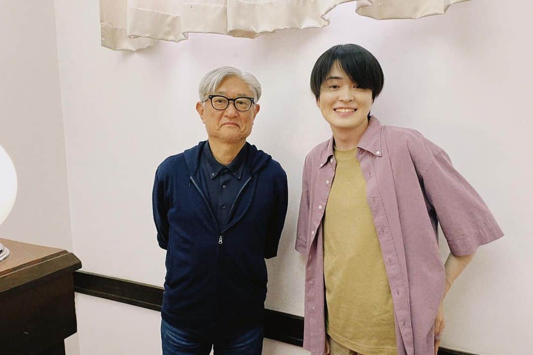 望月歩のインスタグラム：「オシドラサタデー『ノッキンオン・ロックドドア』第一話に四ノ宮竜也役で出演します！ 高校生ぶりに堤さんとご一緒させていただけて幸せでしたー！ お楽しみに〜 #堤幸彦 #ノキドア」