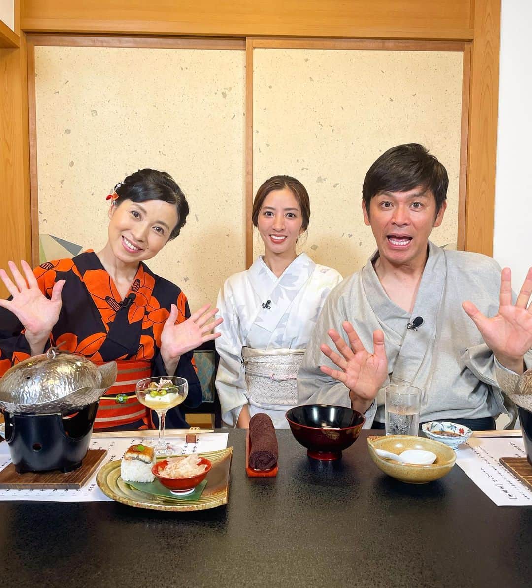 谷澤杏奈のインスタグラム：「📺  今年初のメディア出演です！  お知らせしまーす✨  BSJapanext（ｃｈ２６３）　 BS視聴エリア外でもアプリでご覧頂けます😊  名湯秘湯ゆるり旅 （神奈川県湯河原温泉）  【放送予定日時】  8月16日（水） ２０：００～２１：００ 　  去年、別番組で共演させて頂いた 西村知美さんとまたご一緒させて頂きました💓  久々の再会、とっても嬉しかったです🌈  今回、出演するにあたり 着付けの協力をしてくれた @menya.fabric  さん 取材協力をしてくれた ゑふやさん  本当にありがとうございました🙇🏽‍♀️  また、湯河原を色々な方々に知ってもらう キッカケになれば嬉しいです♨️  是非チェックしてくださいねっ☺️  .」
