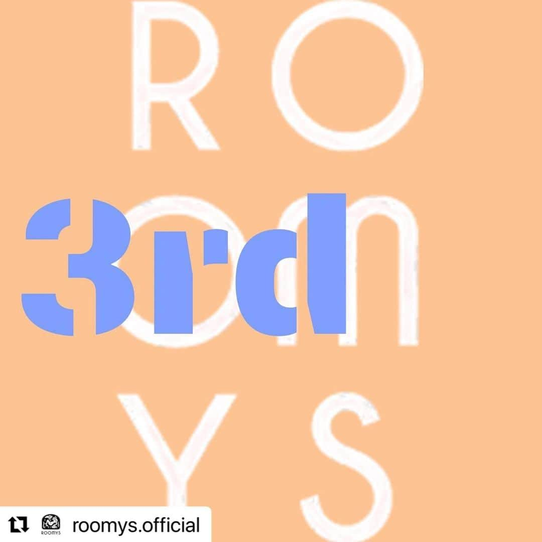 風間ゆみえさんのインスタグラム写真 - (風間ゆみえInstagram)「#Repost @roomys.official with @use.repost ・・・ 祝ROOMYS 3周年！  SALON_Yからスタートし、植物療法&東洋医学をベースに自分の身体を整えていけるようになる、身近な人のケアを出来るようになる、をテーマに、みんなでウェルネスの輪を広げようと形を変えて4年目に突入✨  メンバーの皆さんと、楽しく学んで遊んで食べて運動して、本当に素敵なメンバーさん達のおかげでとってもナイスなウェルネスコミュニティに育ちました🙌  皆さん いつもありがとうございます！  今後も、多くの方たちが少しでも楽しく健やかに過ごせるヒントをお伝えしていけるよう、  ウェルネスフィトアドバイザー&ウェルネスフィトスタイリストの皆さんとともに引き続き尽力していきたいと思います🙋🏻‍♂️  今後ともよろしくお願い致します🤍  #ウェルネスコミュニティ #ROOMYS #東洋医学 #植物療法 #自分の身体を #整えて #中庸に #身近な人をケアしたり #毎日を健やかに積み重ねていけたら #私たちと #楽しく学んで #楽しく遊んで #日々を積み重ねて行きましょう #お世話になっている皆さま #いつもありがとうございます #これからもよろしくお願い致します #Bemoderation #ウェルネスフィトアドバイザー #ウェルネスフィトスタイリスト」7月14日 11時05分 - yumie_kazama