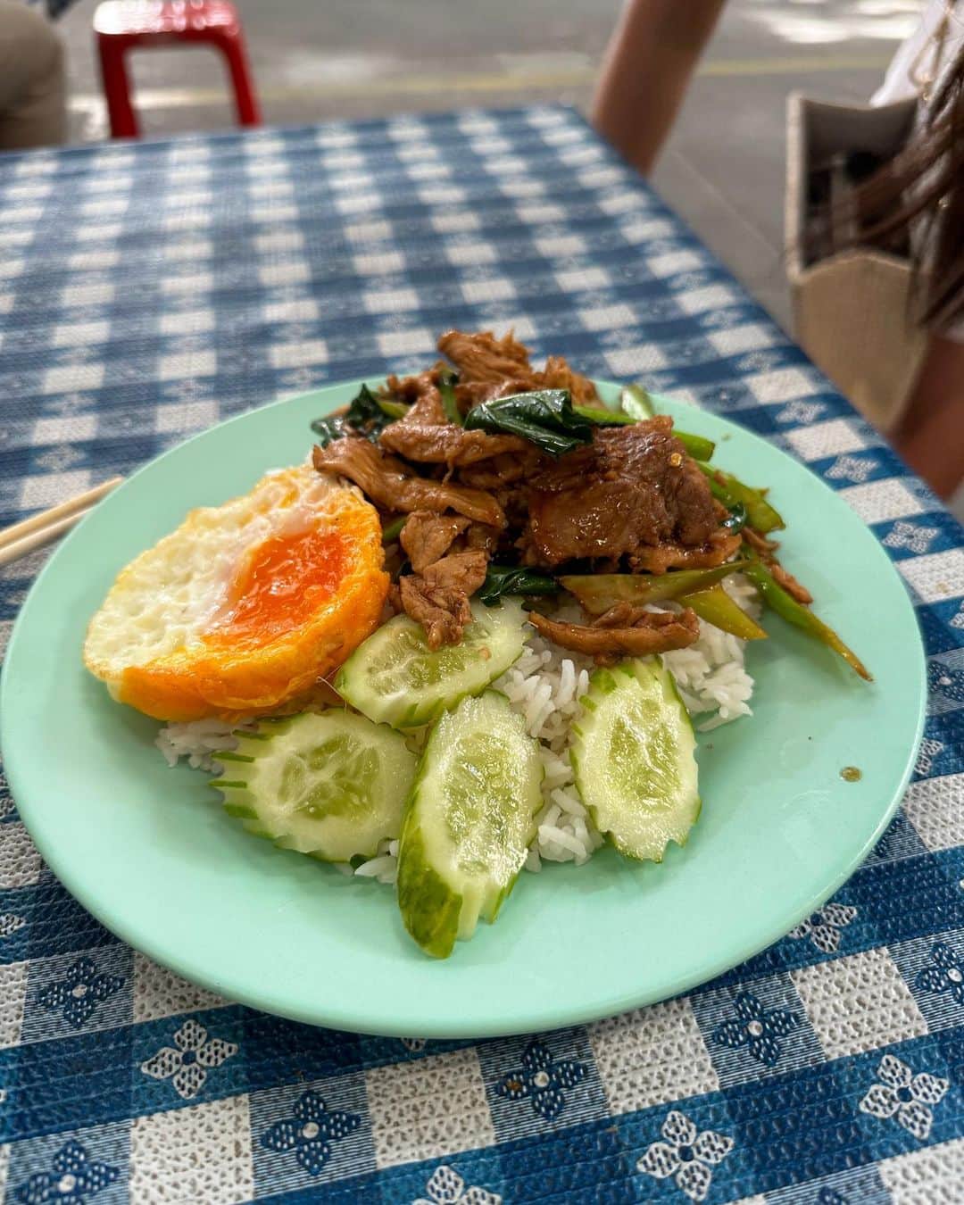 キム・グリームさんのインスタグラム写真 - (キム・グリームInstagram)「구글맵에서도 찾기 어려운 로컬맛집 찾아보는 재미가 있군. 일단 내 입맛엔 태국 음식은 왠만하면 다 맛있다 🤤  #방콕살이 #노마드」7月14日 11時45分 - greemkim