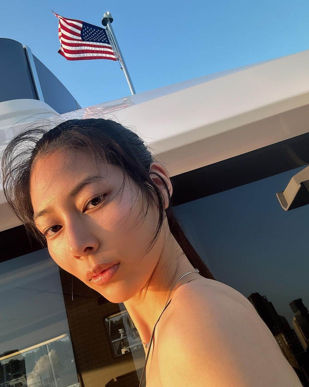 那須ミラノのインスタグラム：「Summer in NYC🦩✨🪻🌈」