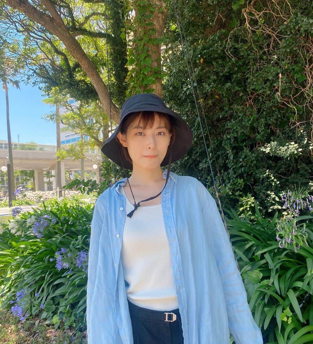 中西悠理のインスタグラム：「背景の右半分がジャングルですが、 幕張です🌴  蒸し蒸ししますね〜😫 水をしっかりとりましょう。」