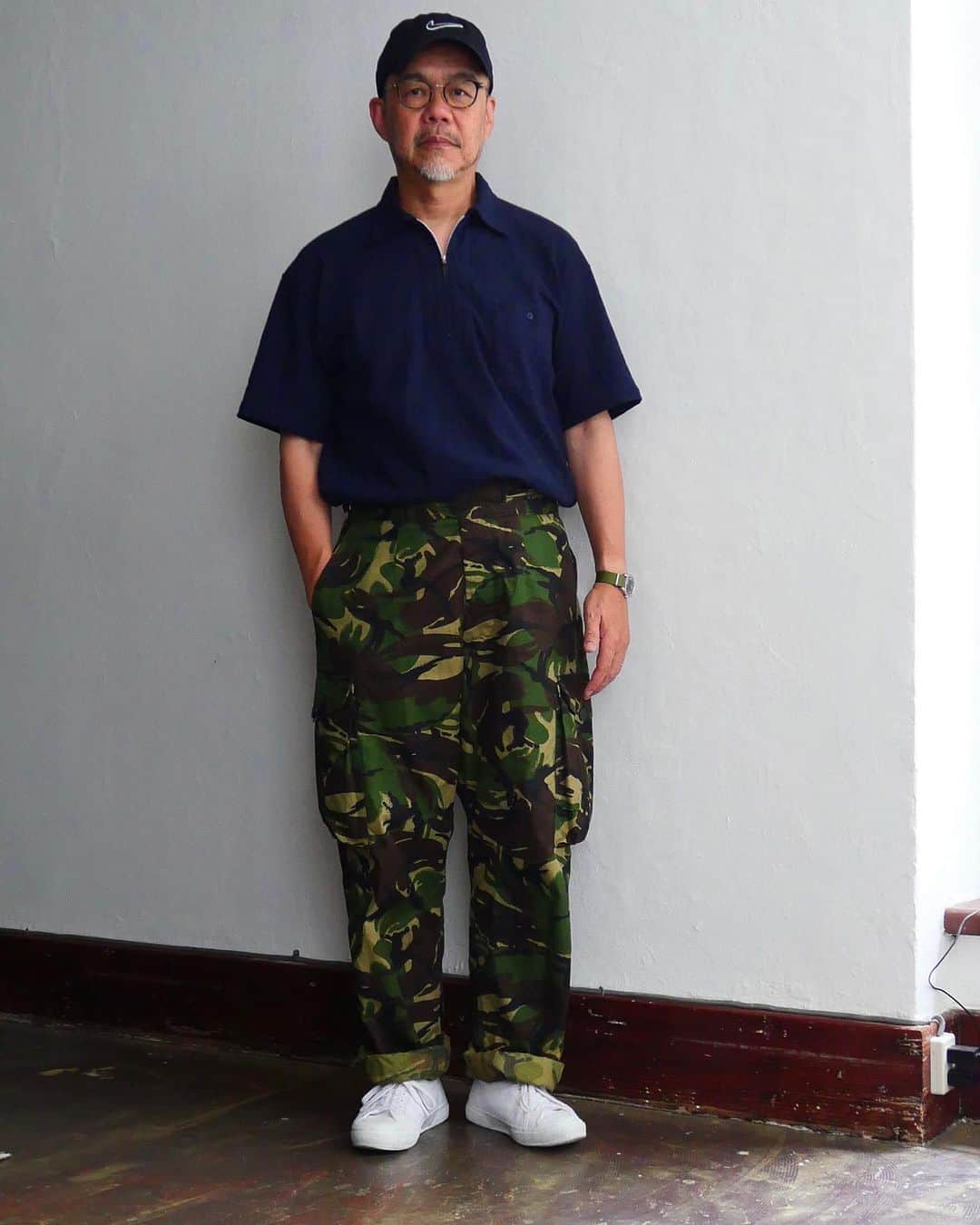 サウンドマンさんのインスタグラム写真 - (サウンドマンInstagram)「【Today's style】 Shirt: Shirt: Ashford/217M-111T #soundman Cap:nike Bottm:British army Gurkha pant(DPM) Shoes:Sperga Watch:'70s Hamilton British army   昨日と同じシャツAshfordですが、購入した42サイズ着用してシャツインしました。 もしかすると自社ブランド初の42サイズです！  さて明日は土曜日ですので Weekendstore 営業日。 以下詳細です。  Soundman Weekendstore 7月14日(土) 12:00〜19:00 横浜市中区山下25 インペリアルビル2F 045-225-8918  今月はサンプルとアウトレット品など中心のお求めやすいラインアップとなっております。 横浜山下公園近くのヴィンテージビルにて 皆様のお越しをお待ちしております。  #soundman #サウンドマン #heritagestyle #vintagestyle  #heritagemenswear  #横浜 #山下公園 #yokohama #samplesale  #サンプルセール #outlet #sale #アウトレット」7月14日 13時17分 - soundman.jp