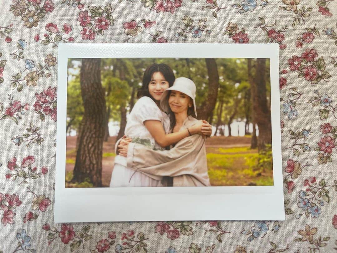 のインスタグラム：「사랑하는 문숙선생님과 감사함으로 충만했던 1박 2일. ✨」