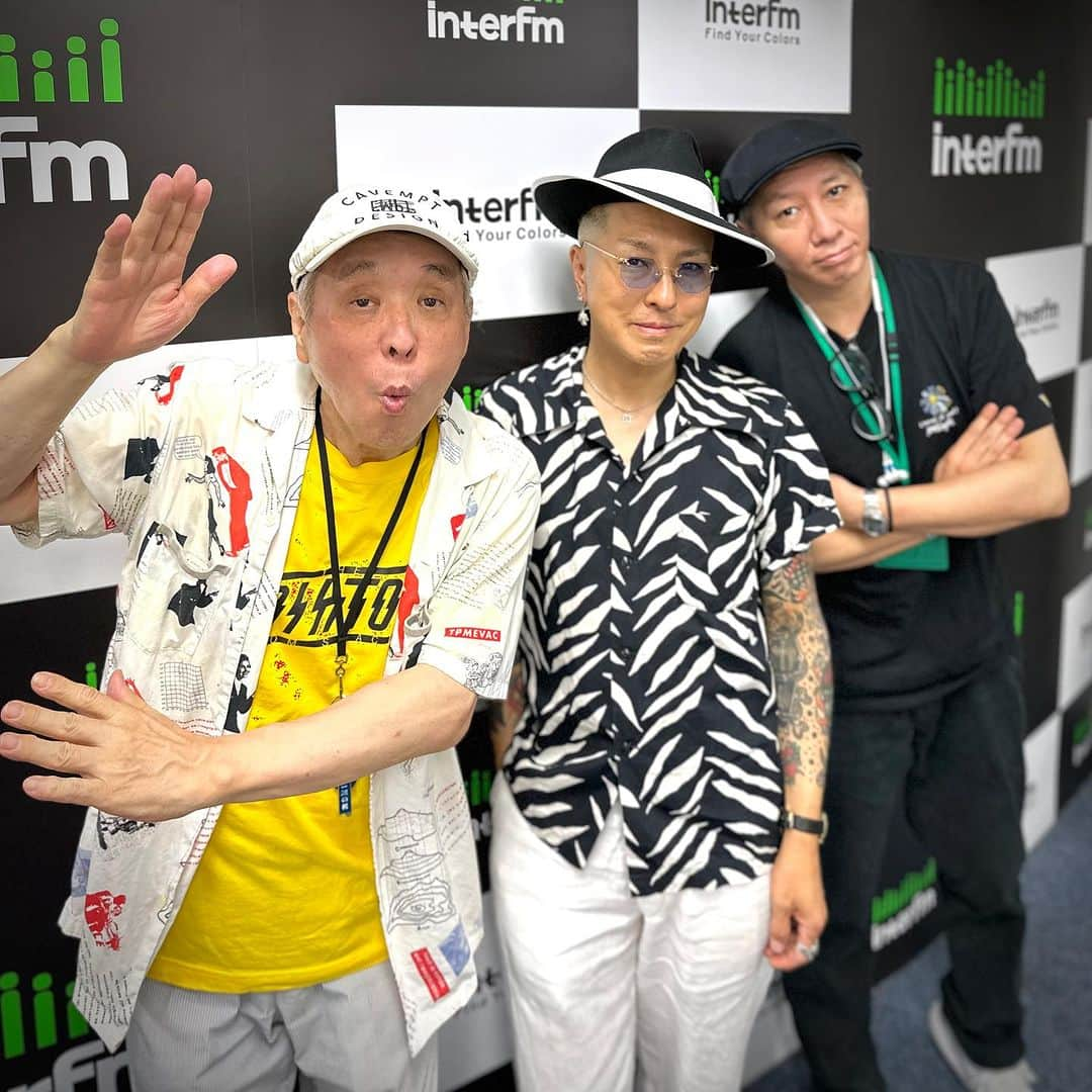 Kensho Onukiさんのインスタグラム写真 - (Kensho OnukiInstagram)「インスタライブのあと、深夜12時からはゴキゲンradio Kenrocks Niteスタートです♪♪今宵のゲストは英国帰りのMAD3エディくん。ロンドンNowな報告でワクワク！ご期待くださいーー🎶🔥🙋‍♂️ #kenrocksnite #interfm897 #大貫憲章ラジオ #mad3 #ロンドンレポート」7月14日 14時34分 - kensho_onuki