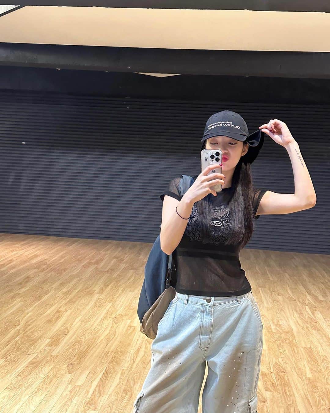 チョ・ソジンさんのインスタグラム写真 - (チョ・ソジンInstagram)「벌써 7월 중순이라니 히익」7月14日 14時35分 - jogabin_1011