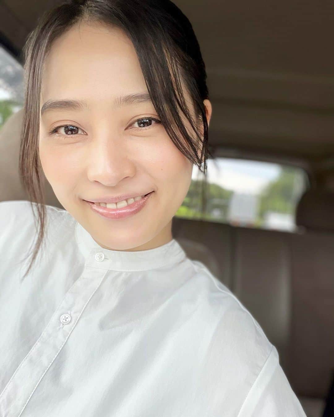 前田友香のインスタグラム：「毎日お腹満タンです🌻🍉🏝️ ❤︎  #2023夏」