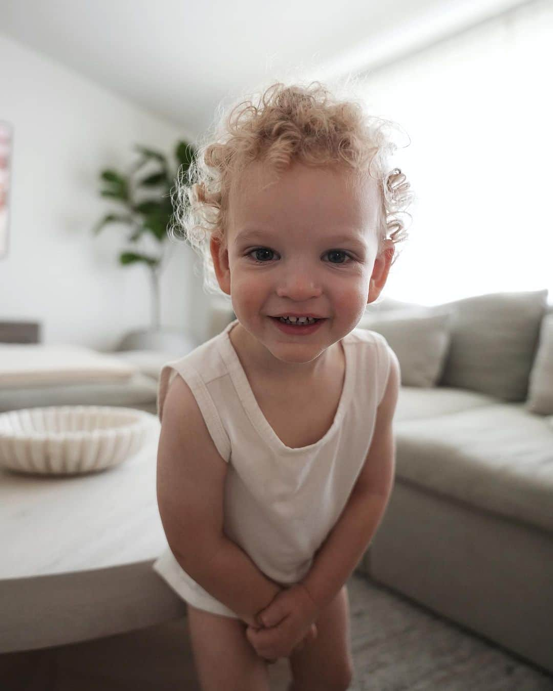 ギンタ・ラピーナのインスタグラム：「And just like that, Axel is 2! 🥹」