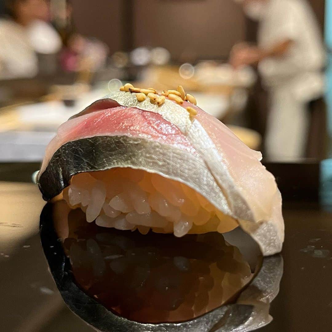 SUSHI KANDA • 寿司神田さんのインスタグラム写真 - (SUSHI KANDA • 寿司神田Instagram)「For reservation: 099.606.0013 Or Line ID 027126639  #sushikanda #sushi #japanesecuisine #sashimi #foodporn #aroi #aroiibkk #ginraidee #paigingun #wongnai #edtguide #bkkmenu #starvingtime #寿司神田 #寿司スタグラム #鮨 #寿司 #すし #バンコク寿司 #銀座グルメ #赤酢 #横井醸造」7月14日 15時39分 - sushi.kanda