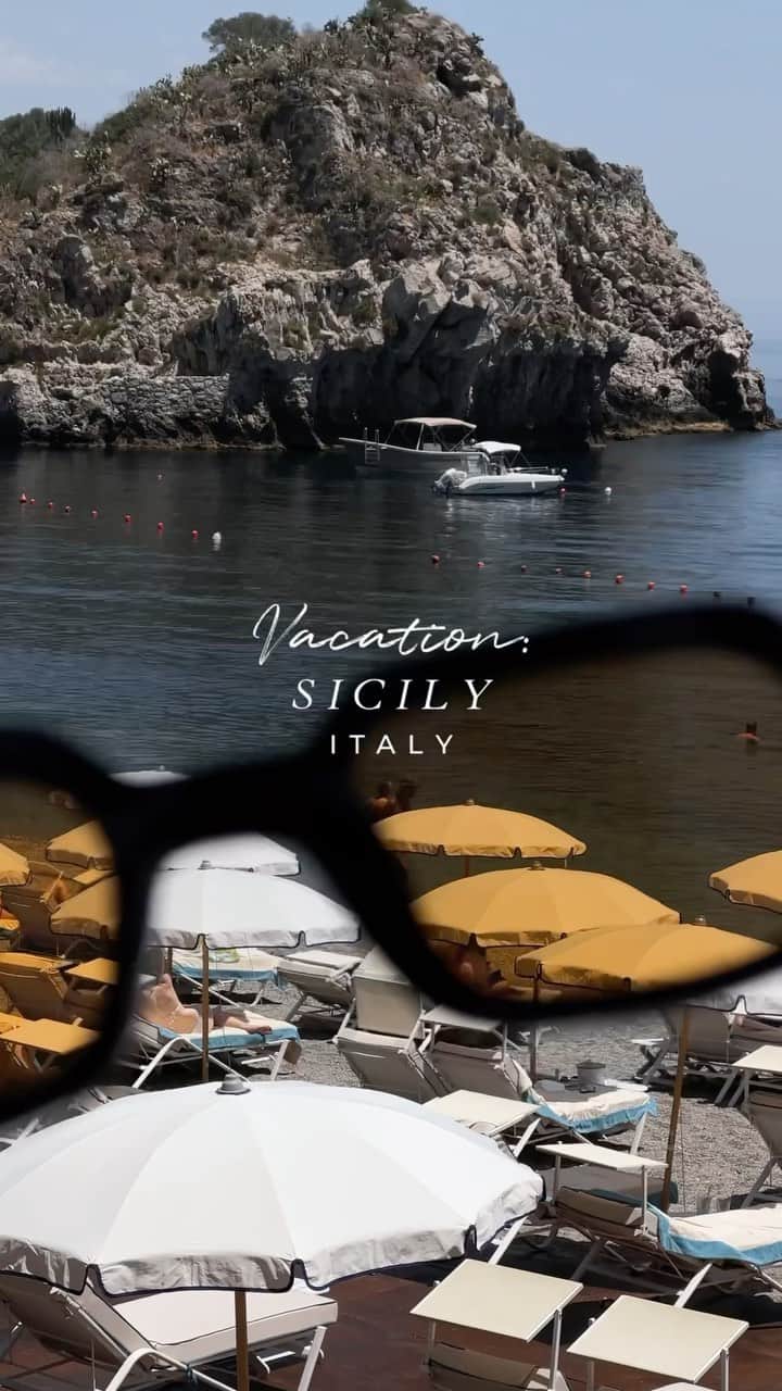 ジュリー・サリニャーナのインスタグラム：「A Sicilian summer filled with: - endless pasta  - cold glasses of rosé  - beach hopping - late sunsets  - people watching  - yummy tiramisu  - ocean dips - cute outfits  #europeansummer」