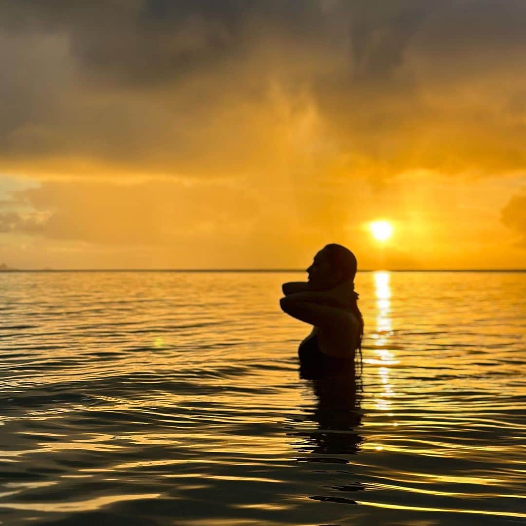 のインスタグラム：「Sunset  Thanks @niraiphotostudio」