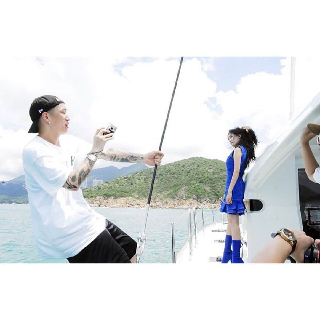 ヒョミン さんのインスタグラム写真 - (ヒョミン Instagram)「바다. 그리고 파랑」7月14日 18時04分 - hyominnn