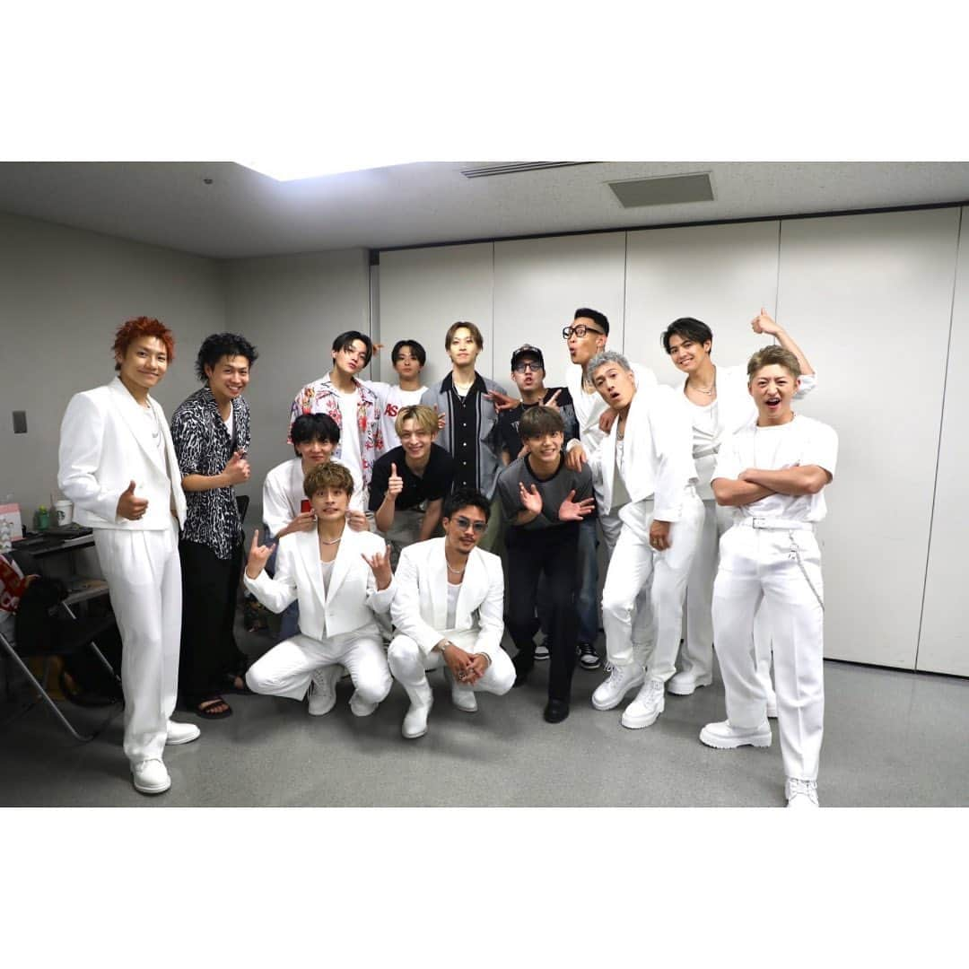 GENERATIONS from EXILE TRIBEさんのインスタグラム写真 - (GENERATIONS from EXILE TRIBEInstagram)「* * 『FNS歌謡祭2023 夏』 * "GENERATIONS × Perfume" * "GENERATIONS × FANTASTICS" * * #GENERATIONS  #GENE #ジェネ #Perfume #FANTASTICS #FNS限定スペシャルコラボ 対決⁉️ #FNS歌謡祭夏」7月14日 18時01分 - generations_official