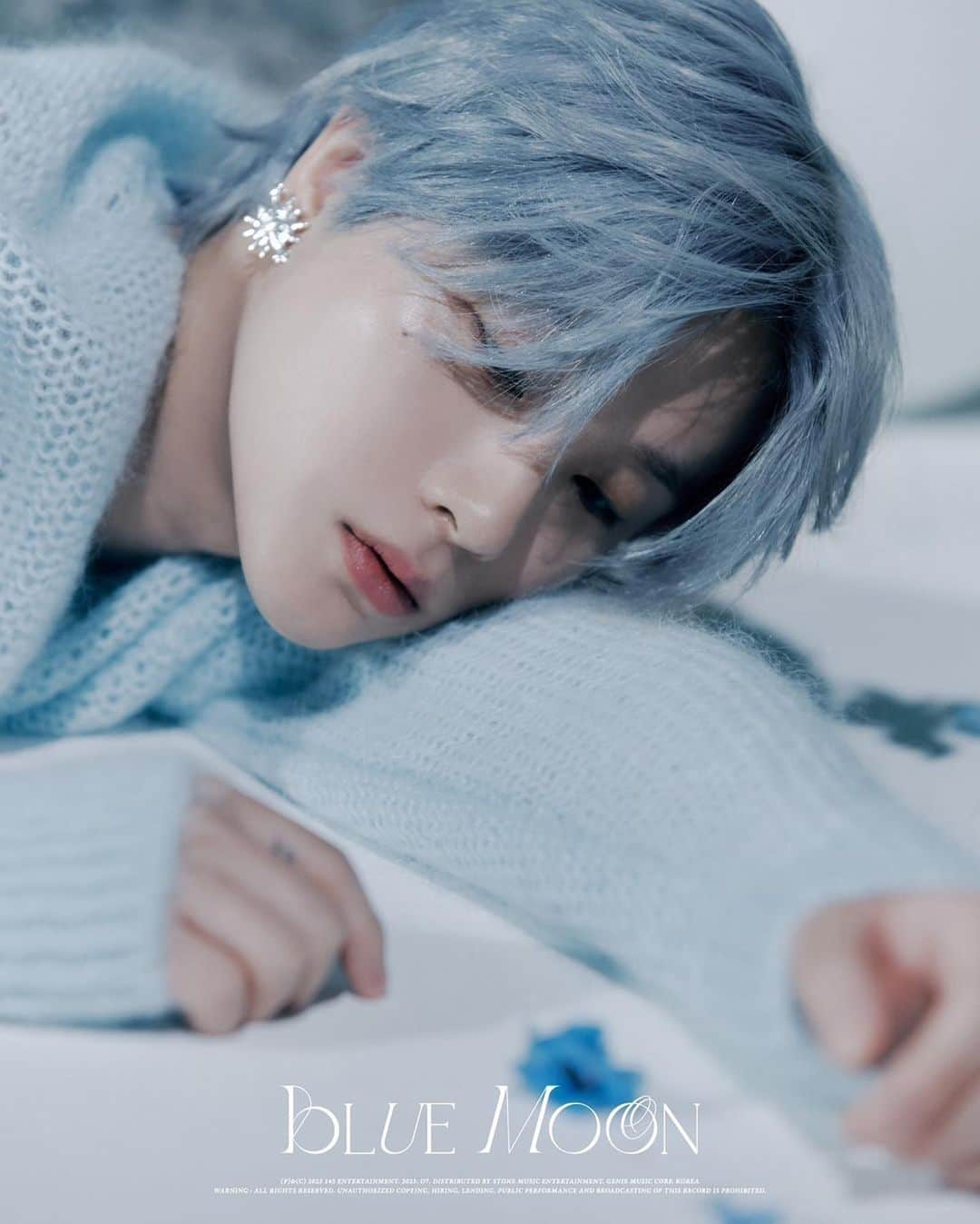 JAY（キム・ジンファン）さんのインスタグラム写真 - (JAY（キム・ジンファン）Instagram)「[BLUE MOON] CONCEPT PHOTO 2」7月14日 18時06分 - gnani_____