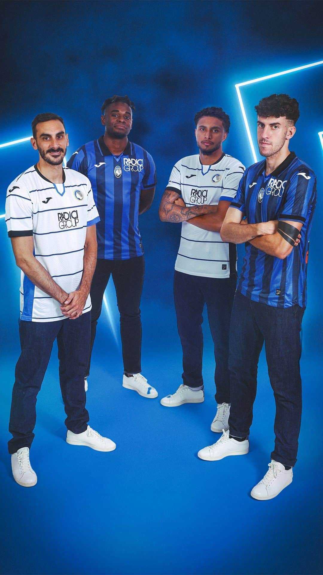 アタランタBCのインスタグラム：「Vi presentiamo la prima e la seconda maglia gara 2023/24 by @jomasportitalia ⚫️🔵  Introducing our new 2023/24 home & away jerseys by @jomasport 🔥   #GoAtalantaGo #JomaTeam」